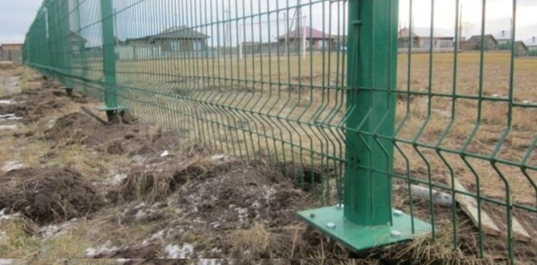 Купить сваи для ограждения от производителя в Осинниках от 1400 руб: низкая цена, быстрая установка